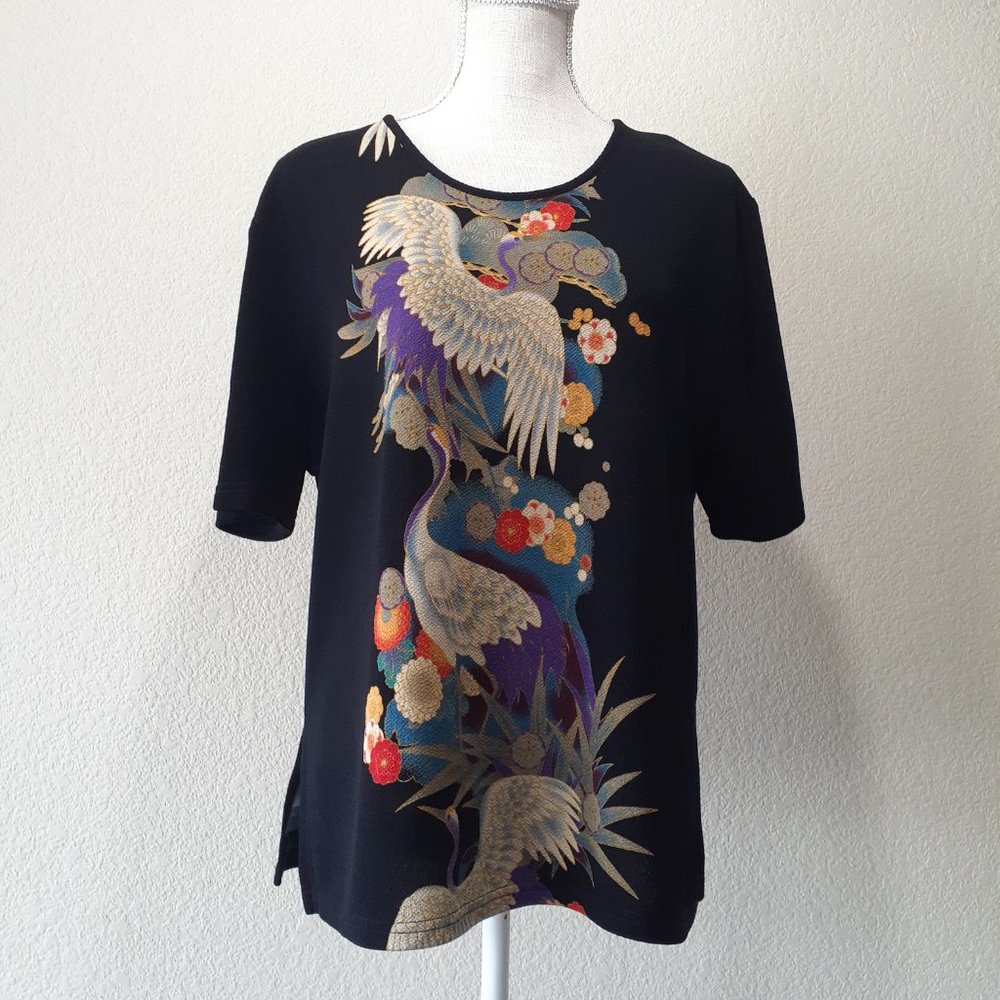 Asian cranes Textured Top